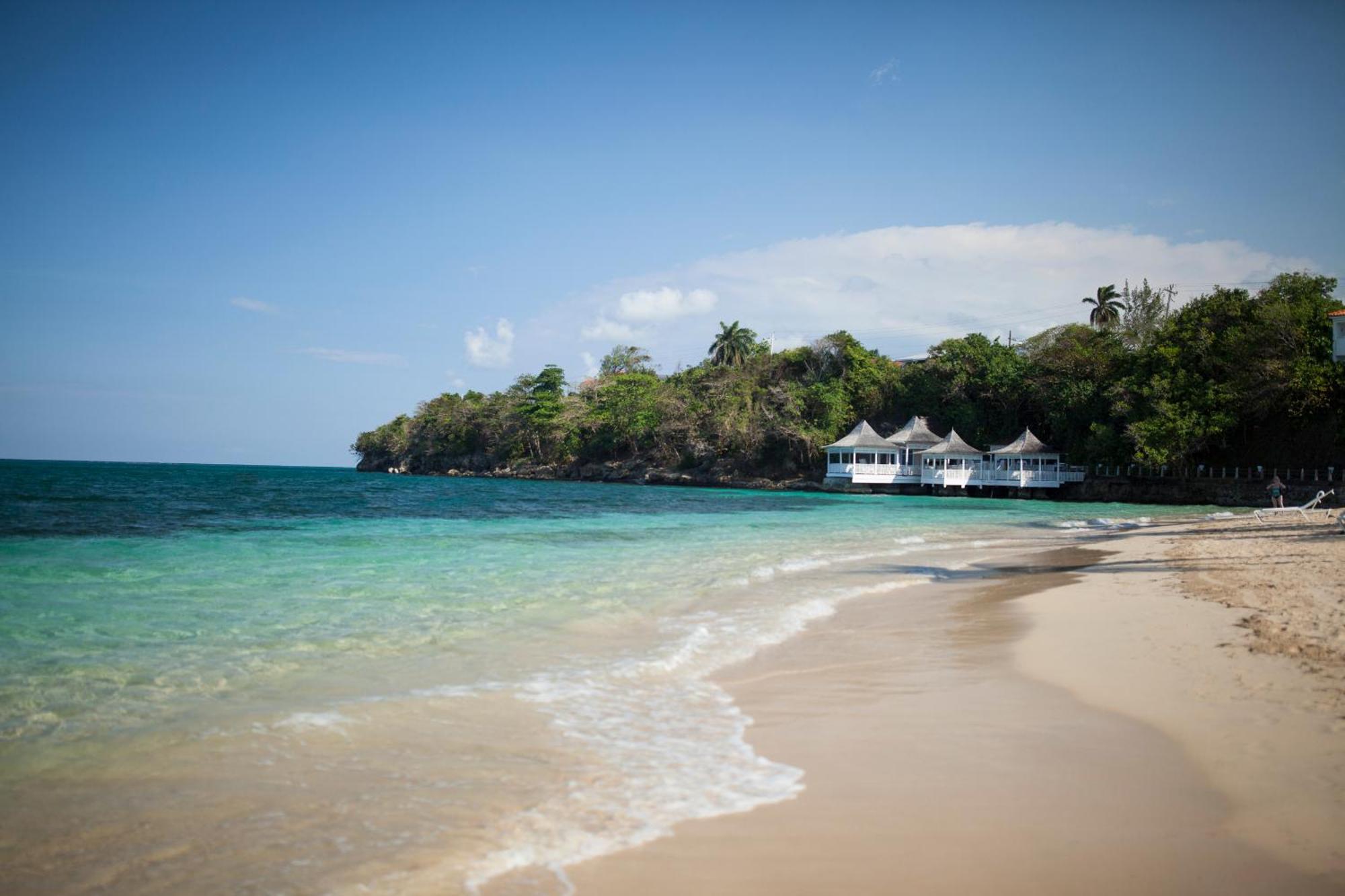 Отель Couples Tower Isle (Adults Only) Очо-Риос Экстерьер фото